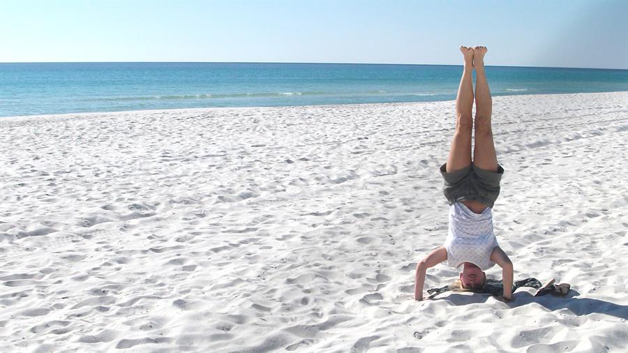 Yoga on beach2016.jpg (32)